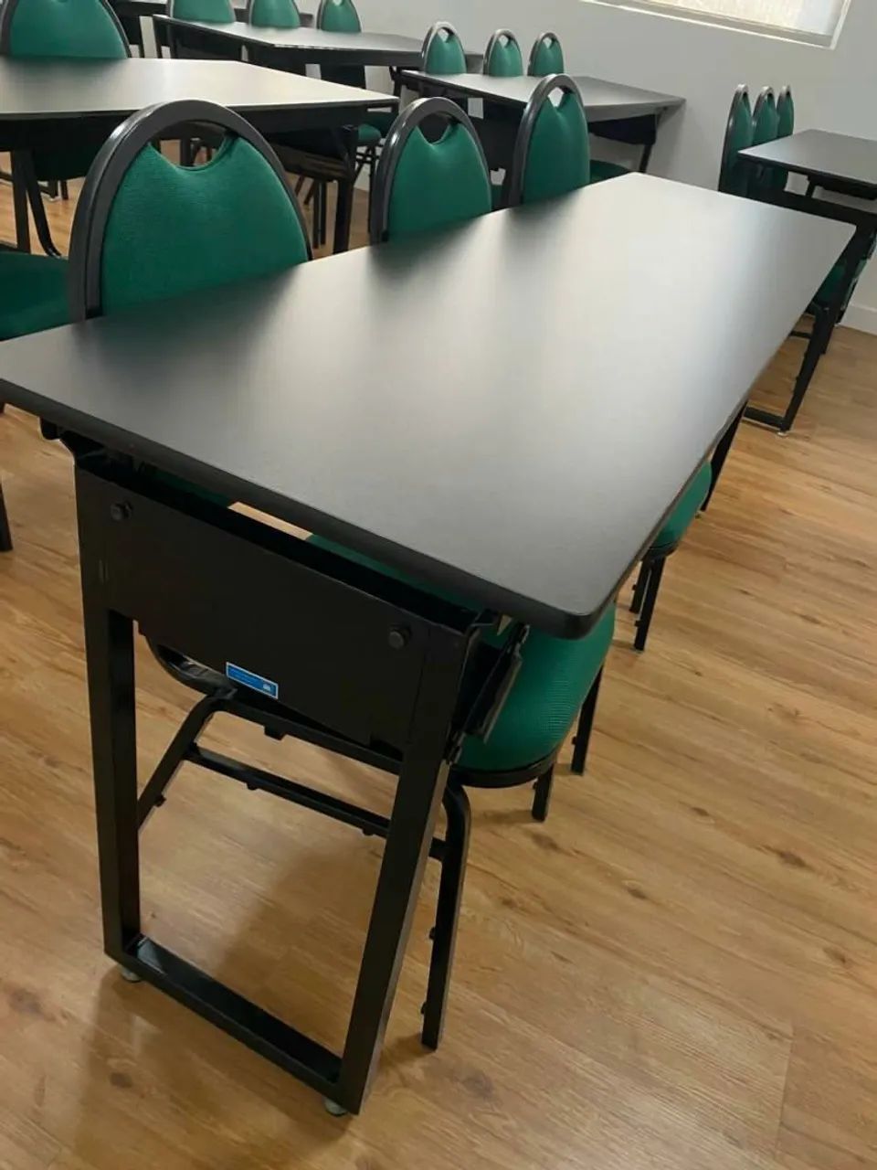 CADEIRAS E MESAS DE AUDITÓRIO  - Foto 4