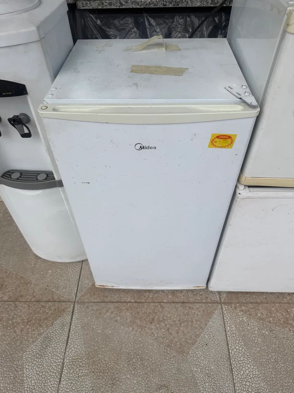 Frigobar Midea 93 Litros 3 meses de Garantia Top