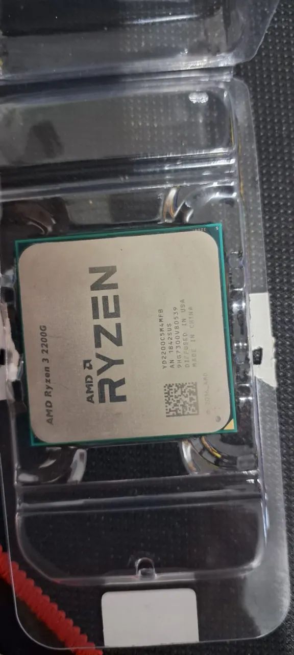 AMD Ryzen 3 2200G com Gráficos Radeon Vega 8 - Bem conservado