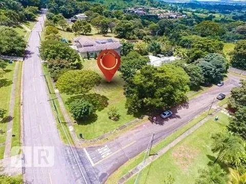 Lote à venda localiza no Residencial Aldeia do Vale