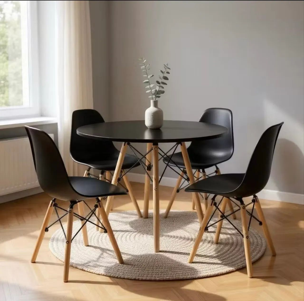 Conjunto Eames Eiffel - 1 mesa + 4 cadeiras