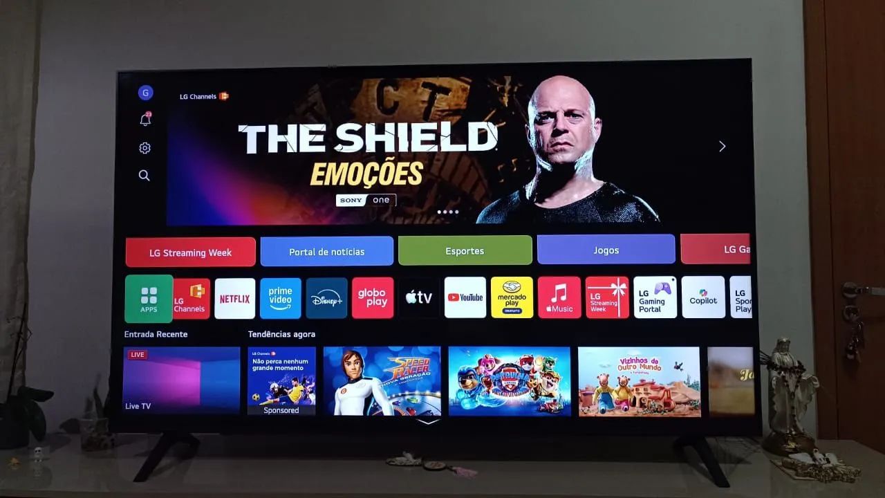 VENDO TV LG 65 POLEGADAS 4K  - Foto 3