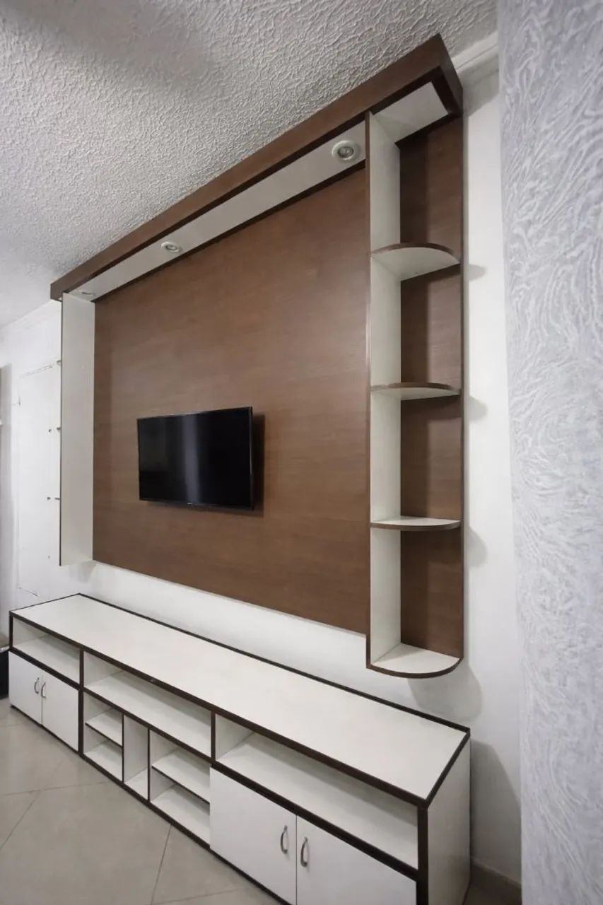 PAINEL COM RACK PARA SALA
