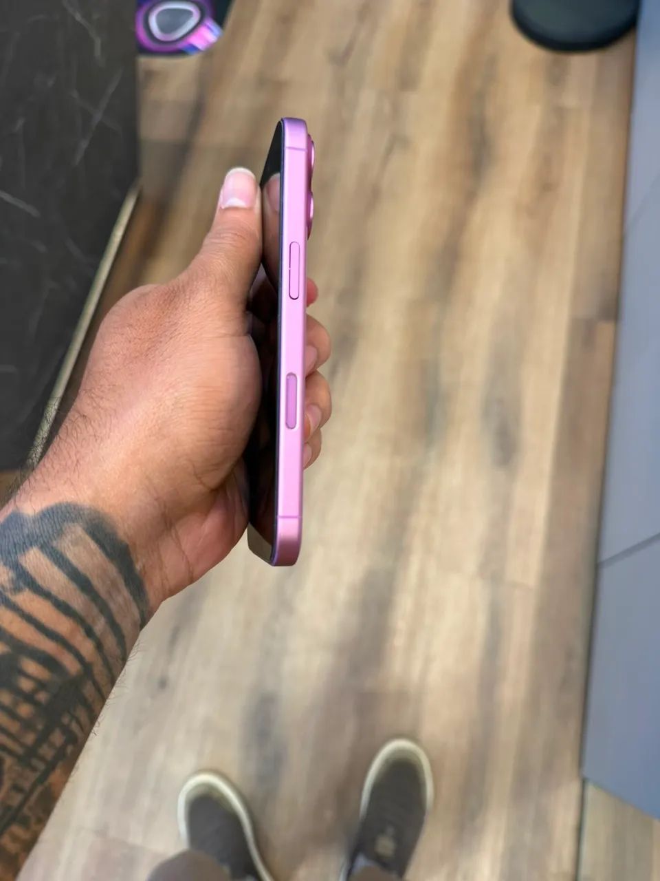 iPhone 16 128 gigas  - Foto 4