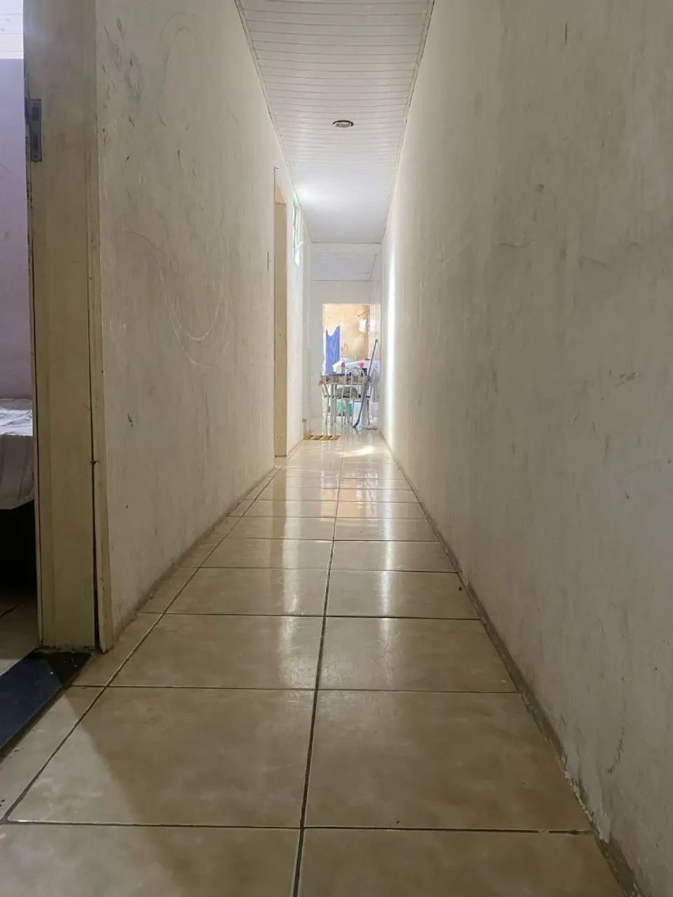 Vende- se uma casa 
