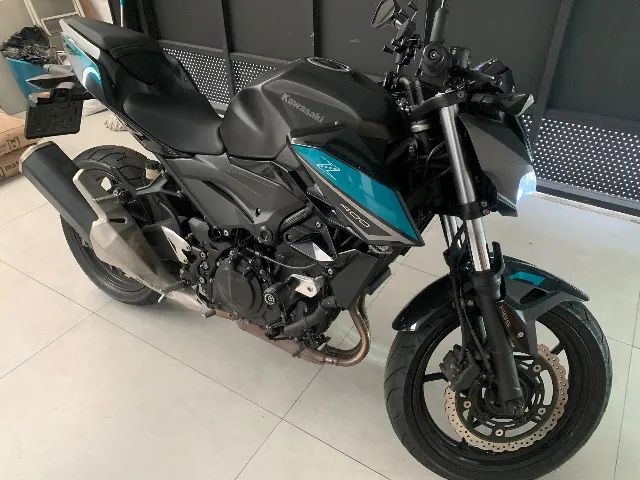 Z400 Prata com azul