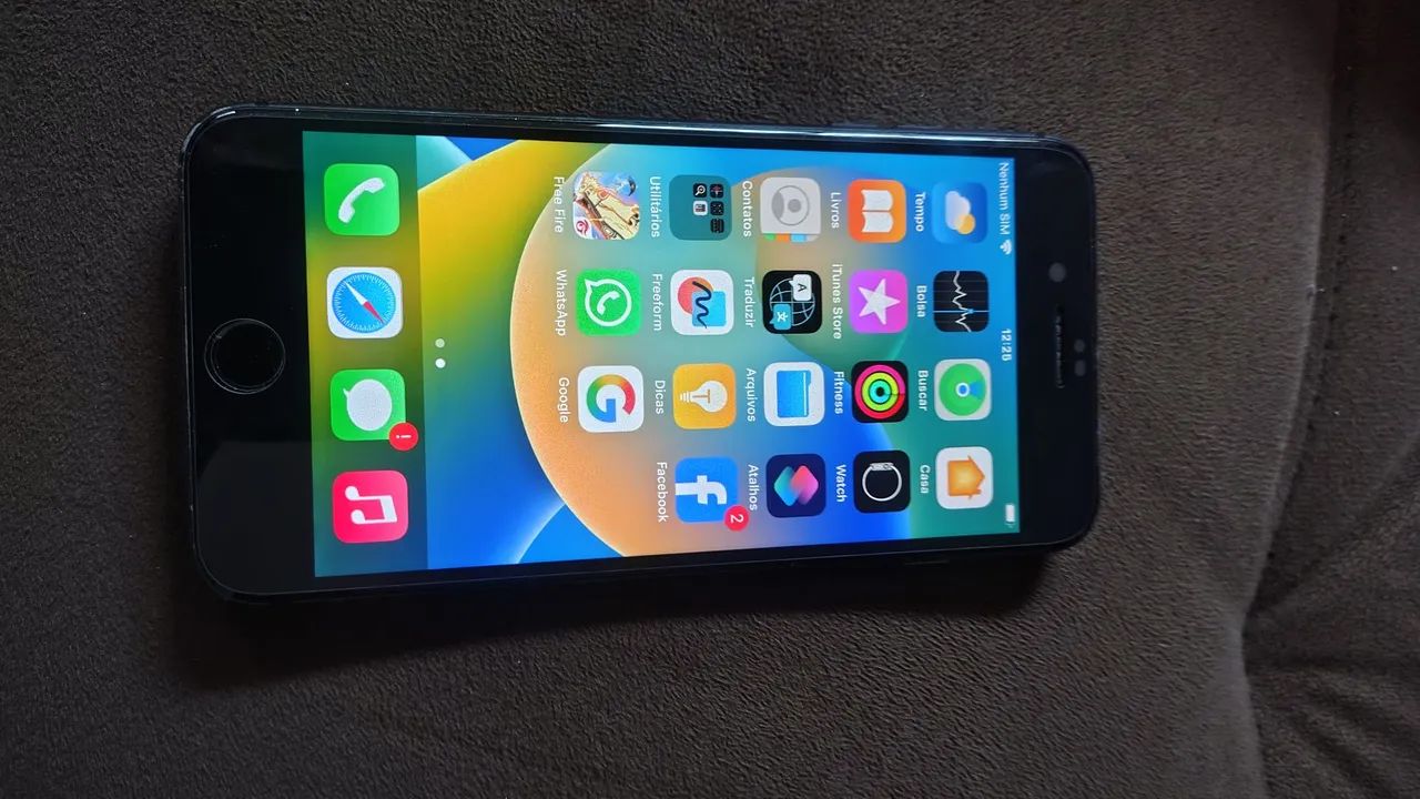 Vendo ou troco iPhone 8 plus 256 Gigas funcionando perfeitamente  - Foto 4
