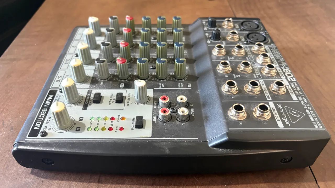 Mesa Behringer- Xenyx802 - Foto 4