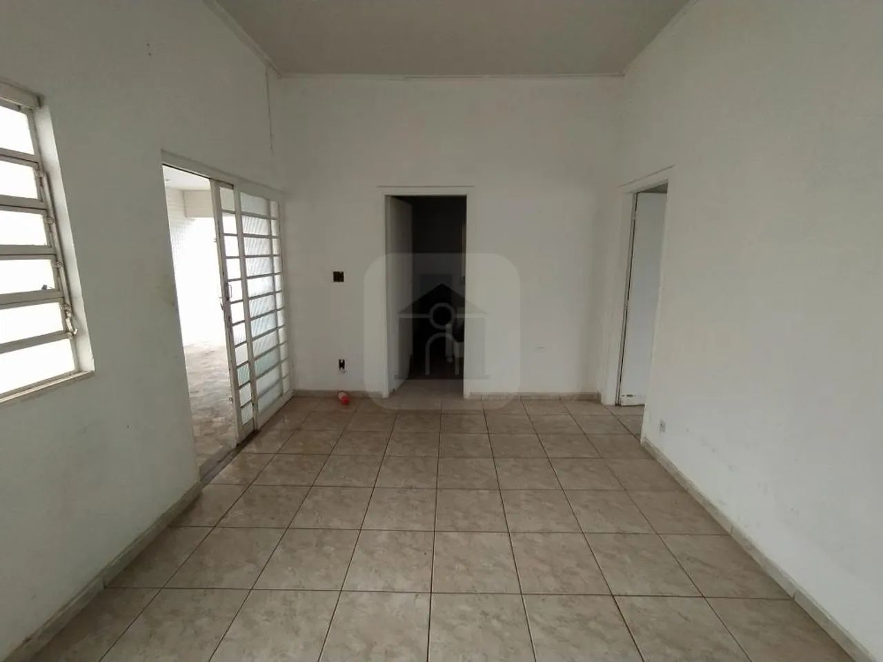 Casa para locação no bairro Martins - Foto 4