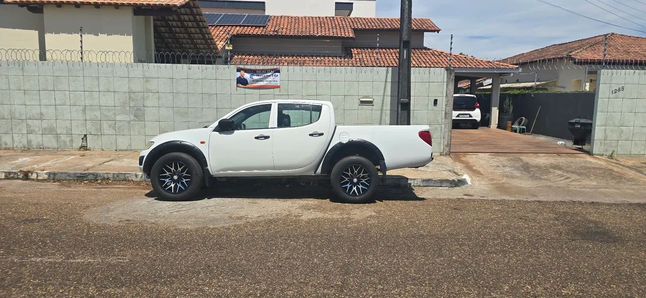 Mitsubishi L200 2016