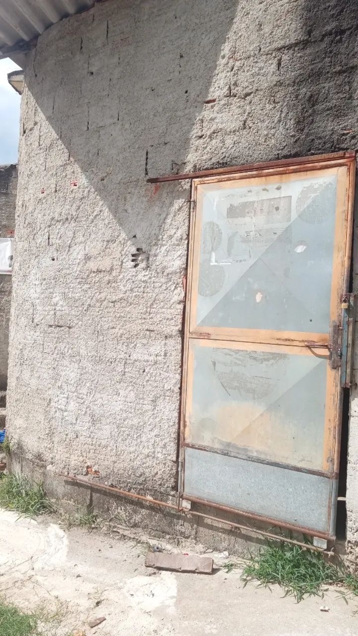 Vendo uma casa 65 mil 