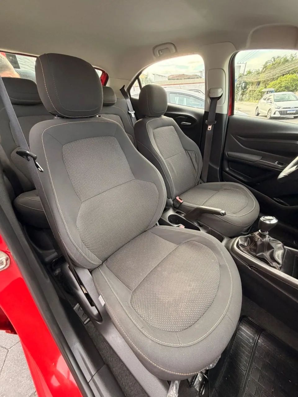 Chevrolet Onix Hatch 1.0 12V Flex Mec. 4P 2013 - Foto 5