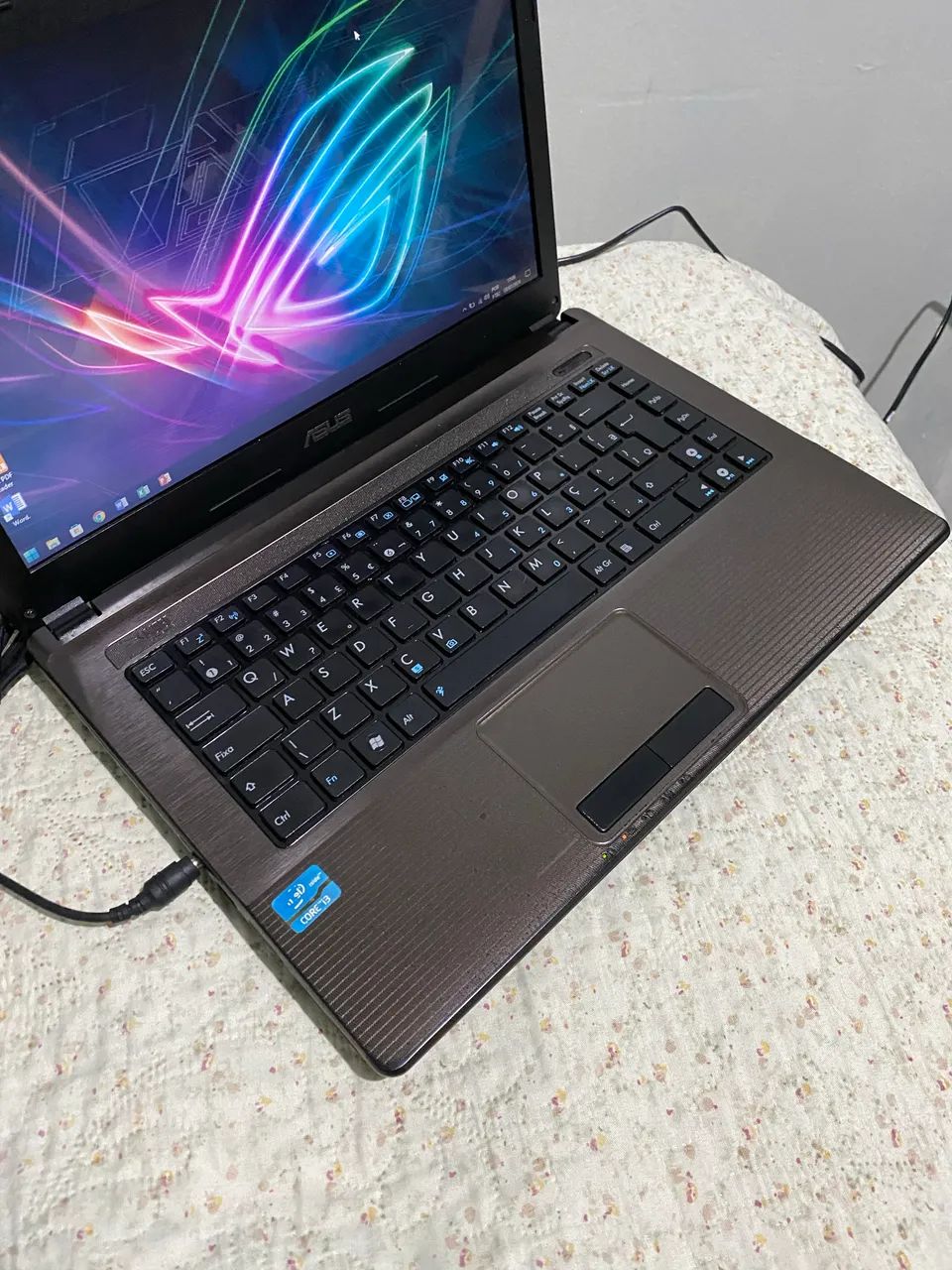 Notebook Asus Core i3 / SSD 240GB / 4GB c/ Windows 10 e Office - Foto 2