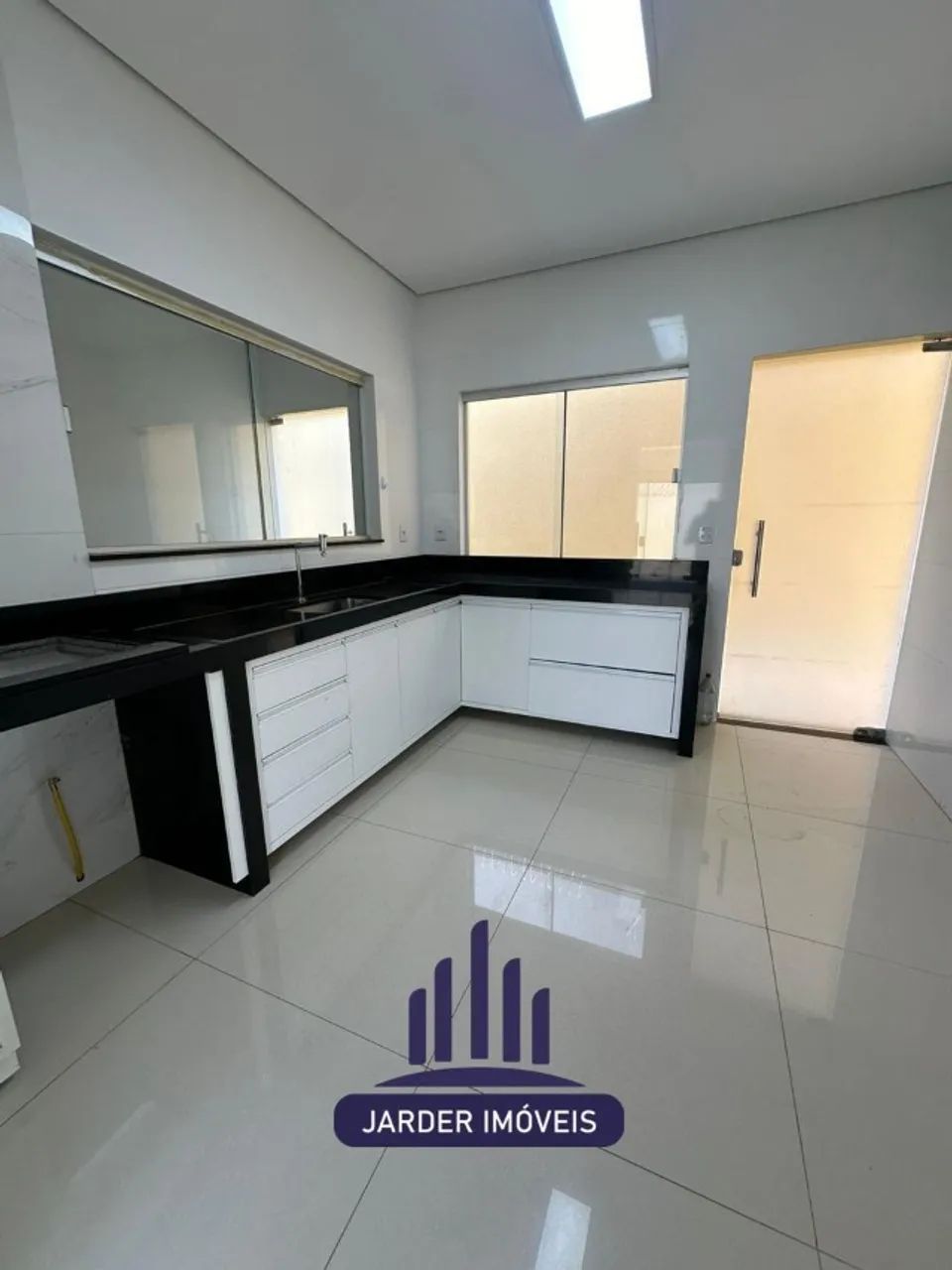 Casa para venda / bairro Alvora - Foto 2