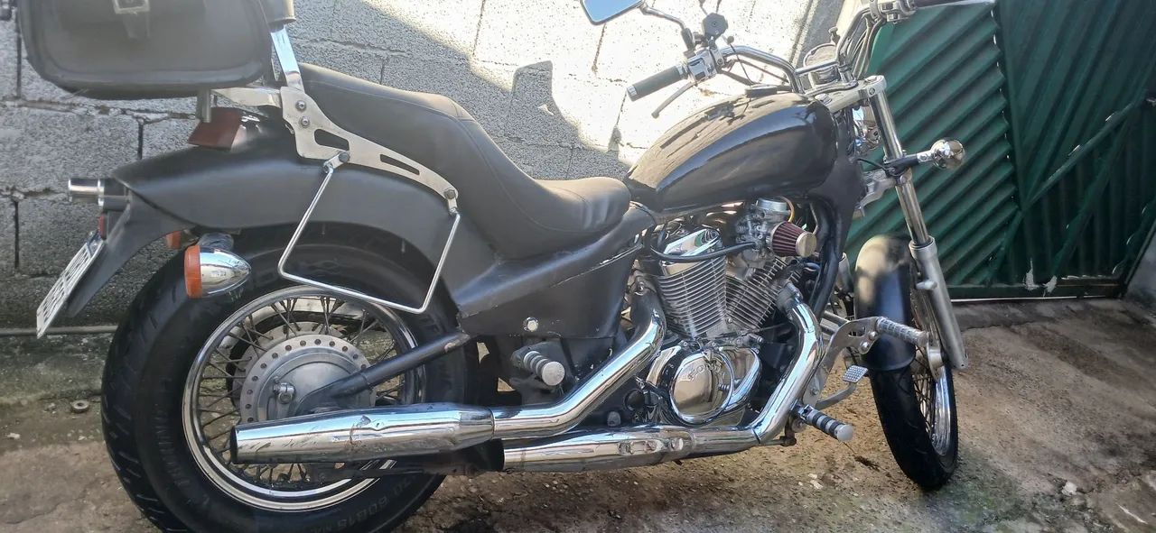 Honda shadow 600 com carburação simples - Foto 2