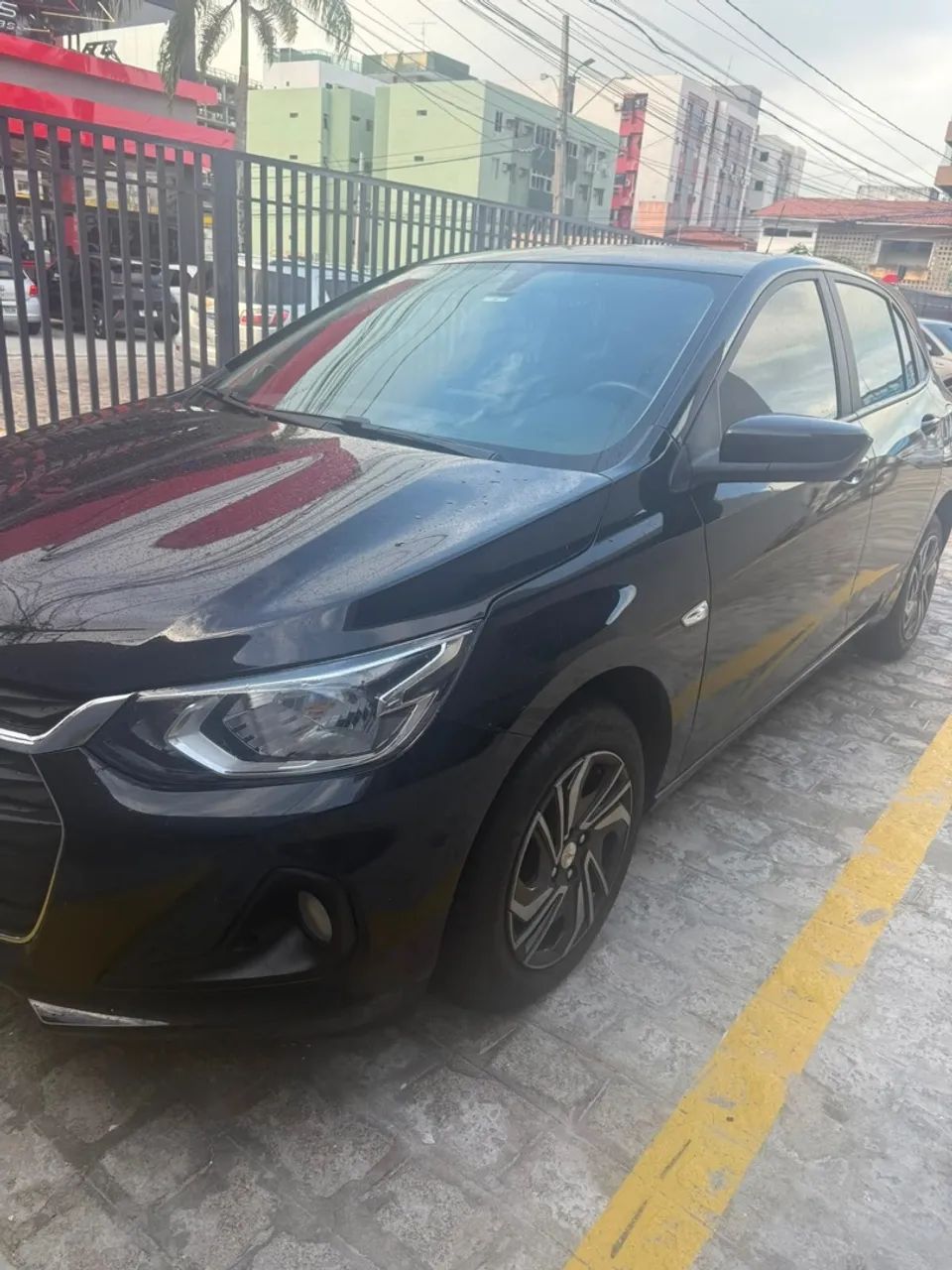 Alugo 700 semanal Ônix Completo 2025 hatch - Foto 4