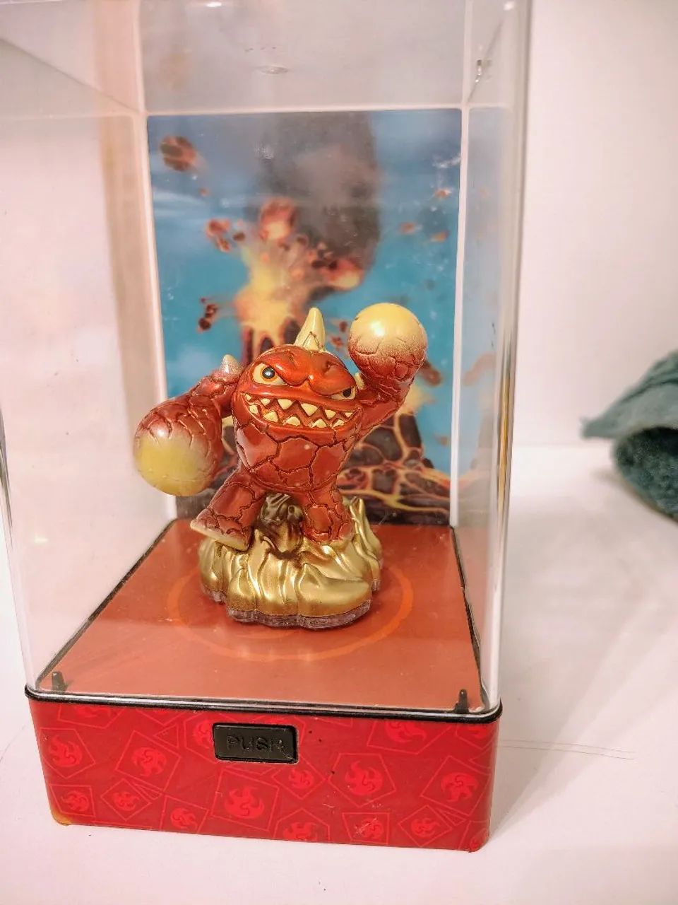 |RARIDADE!| Eon's Elite Eruptor + Vitrine Original