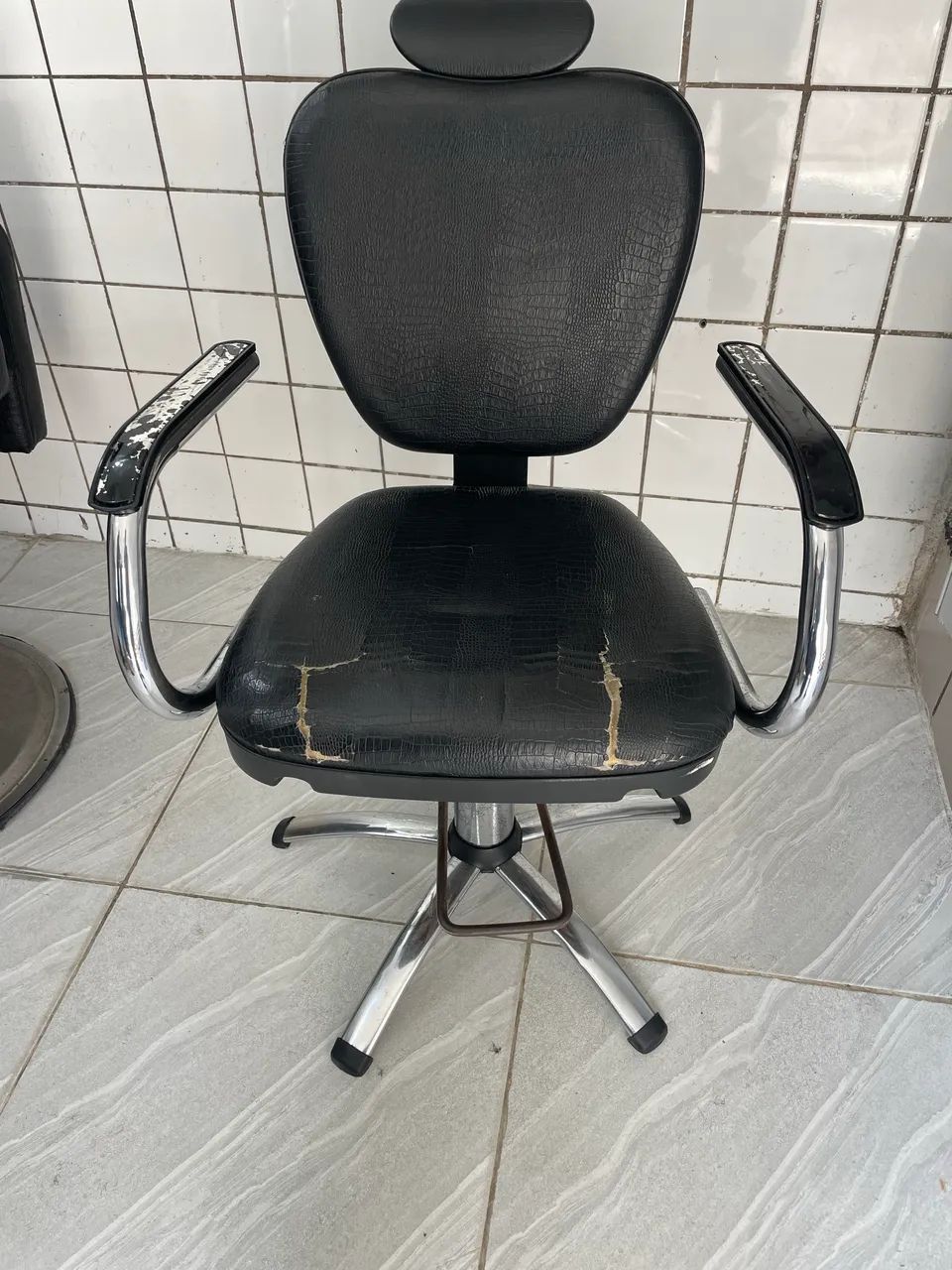 Cadeira de barbeiro  - Foto 4
