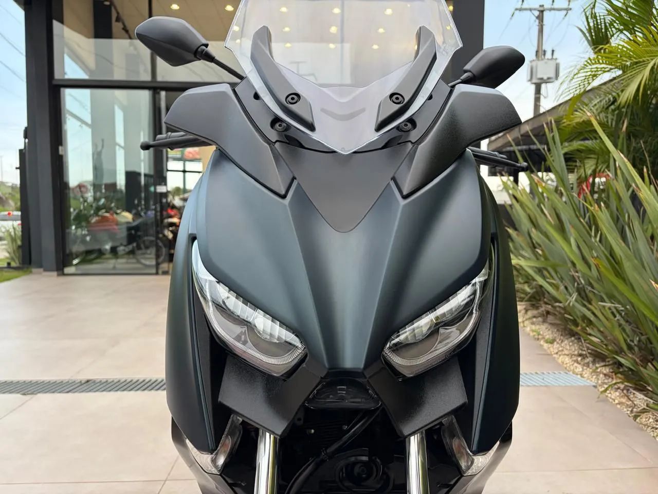 YAMAHA XMAX 250 24/24 - Foto 5