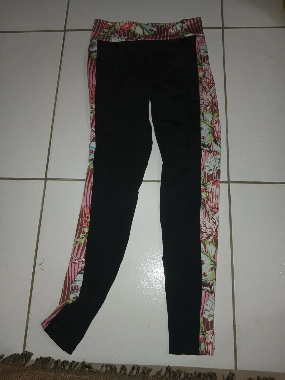 Calça Legging Feminina Preta de Malha