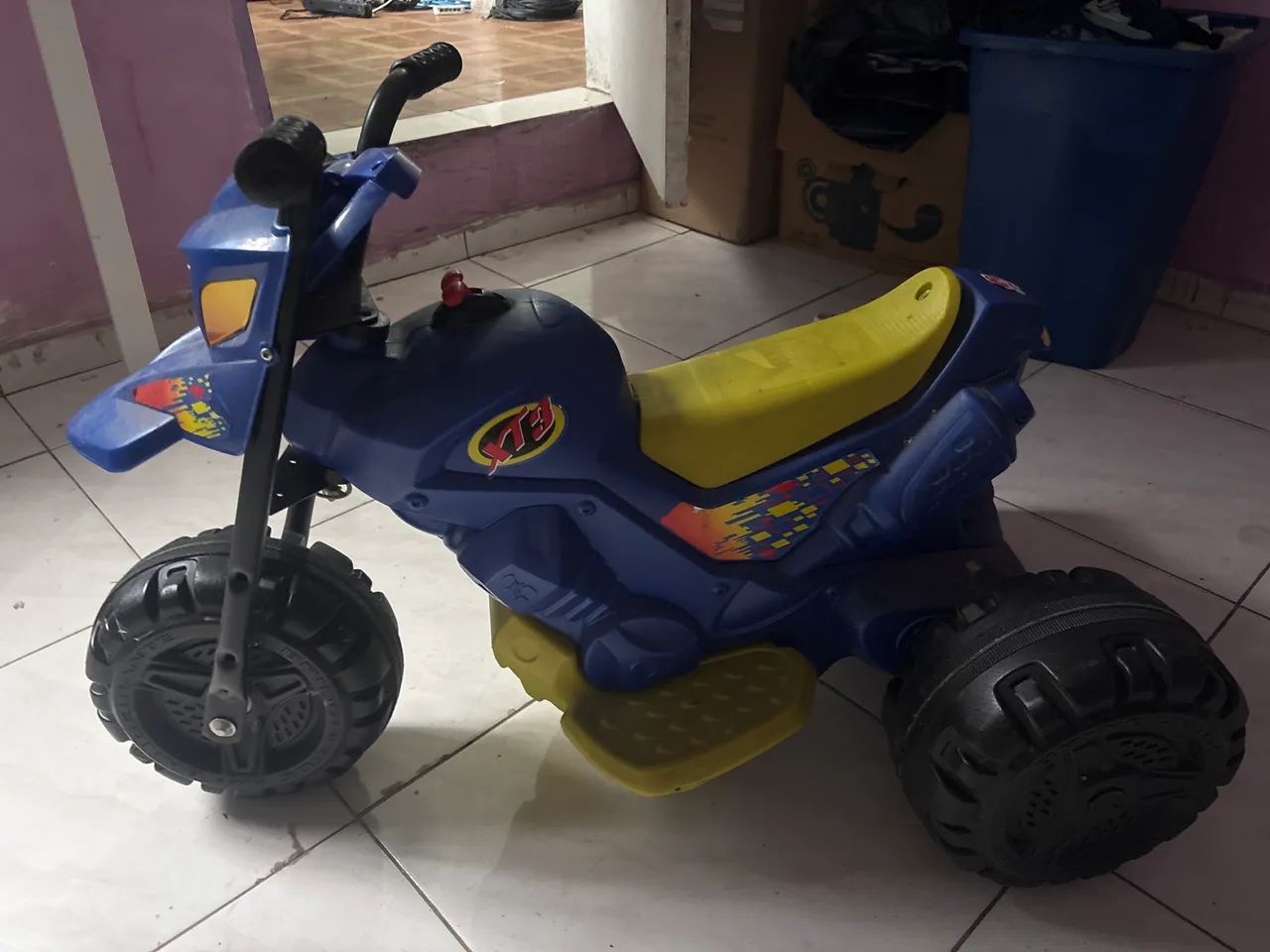 Moto xt3 azul infantil 