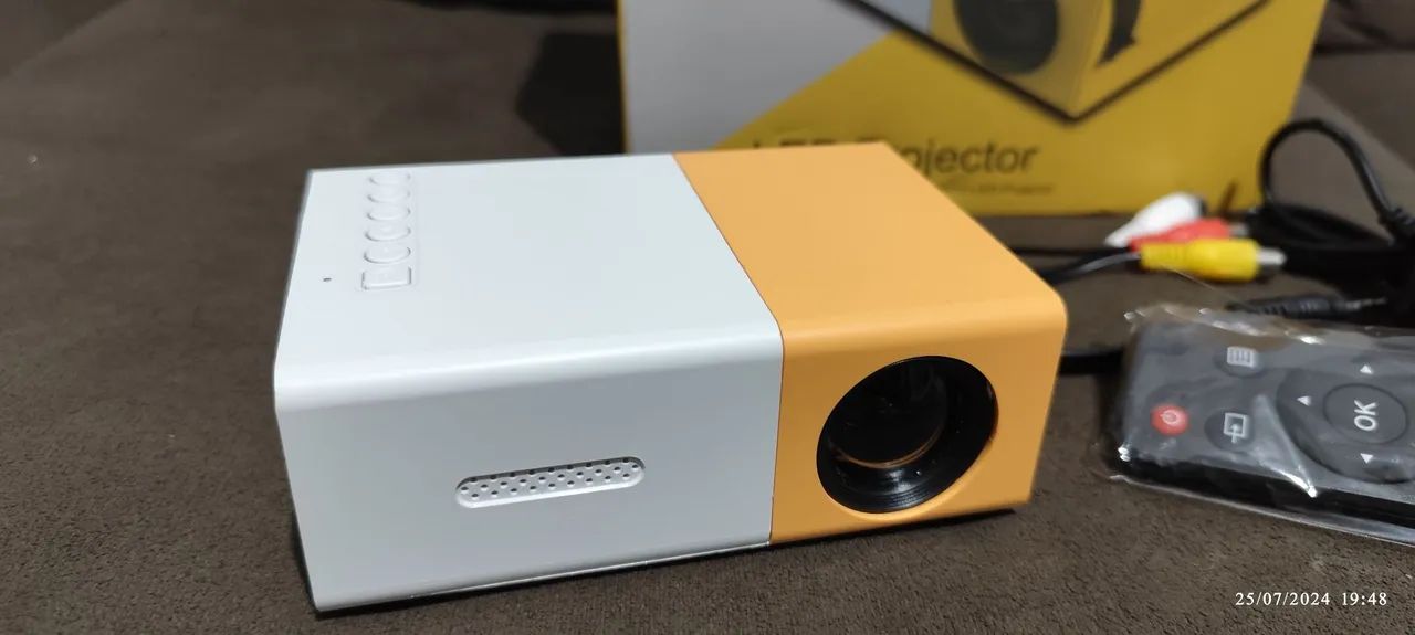 Mini projetor portátil. - Foto 6