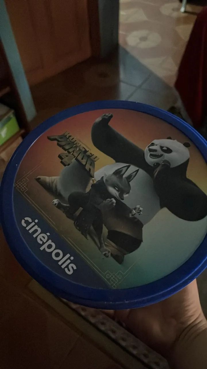 Baldes colecionáveis de pipoca 