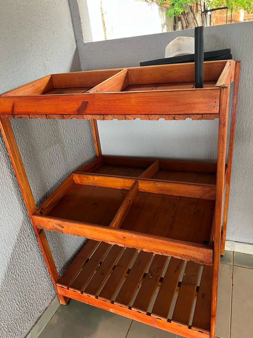 Expositor de madeira para verduras e frutas 