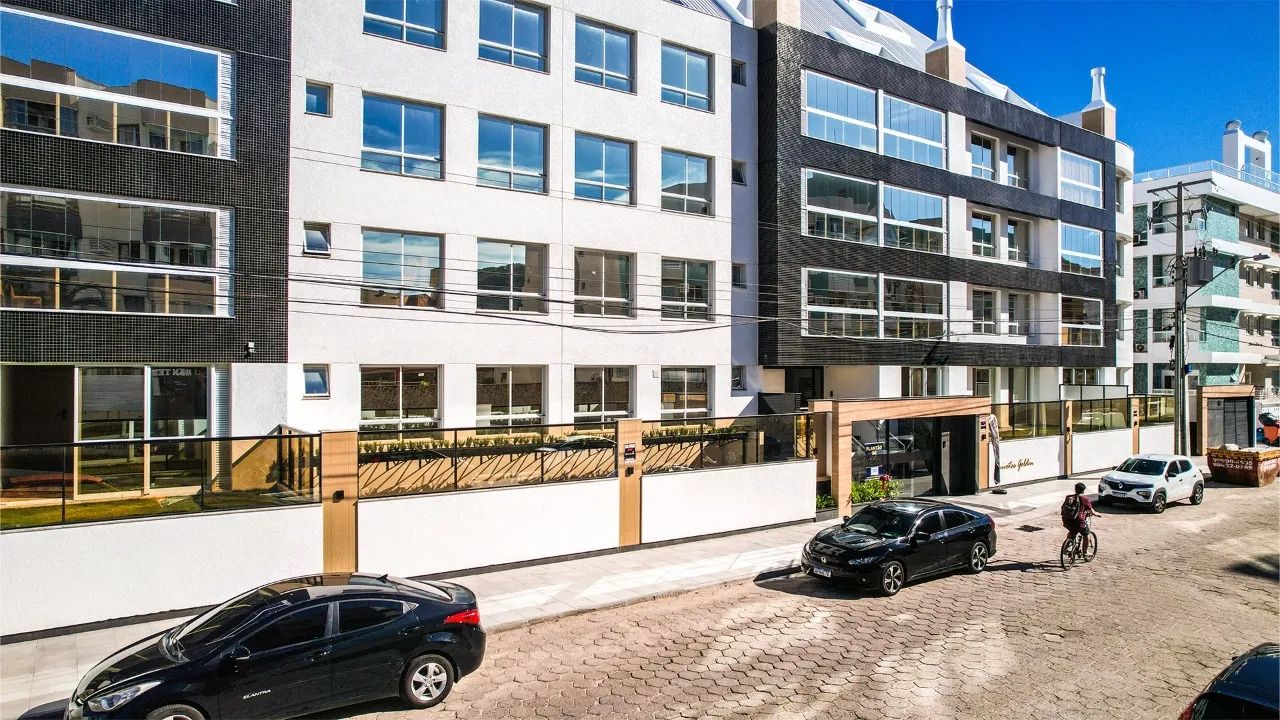 Apartamento duplex com 3 suítes nos Ingleses, Florianópolis.