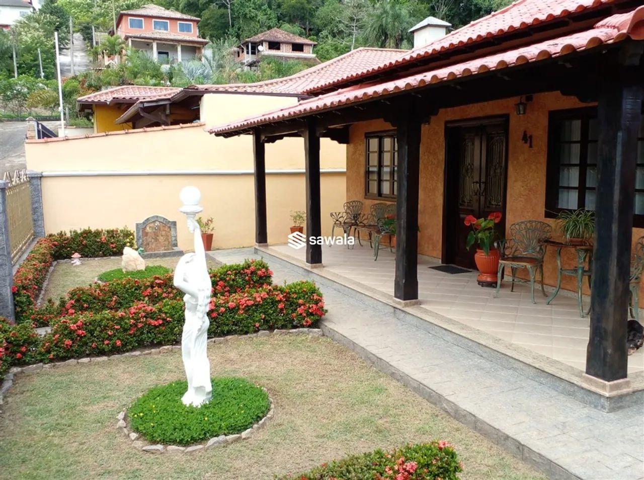 CASA EM BARRA DE GUARATIVA