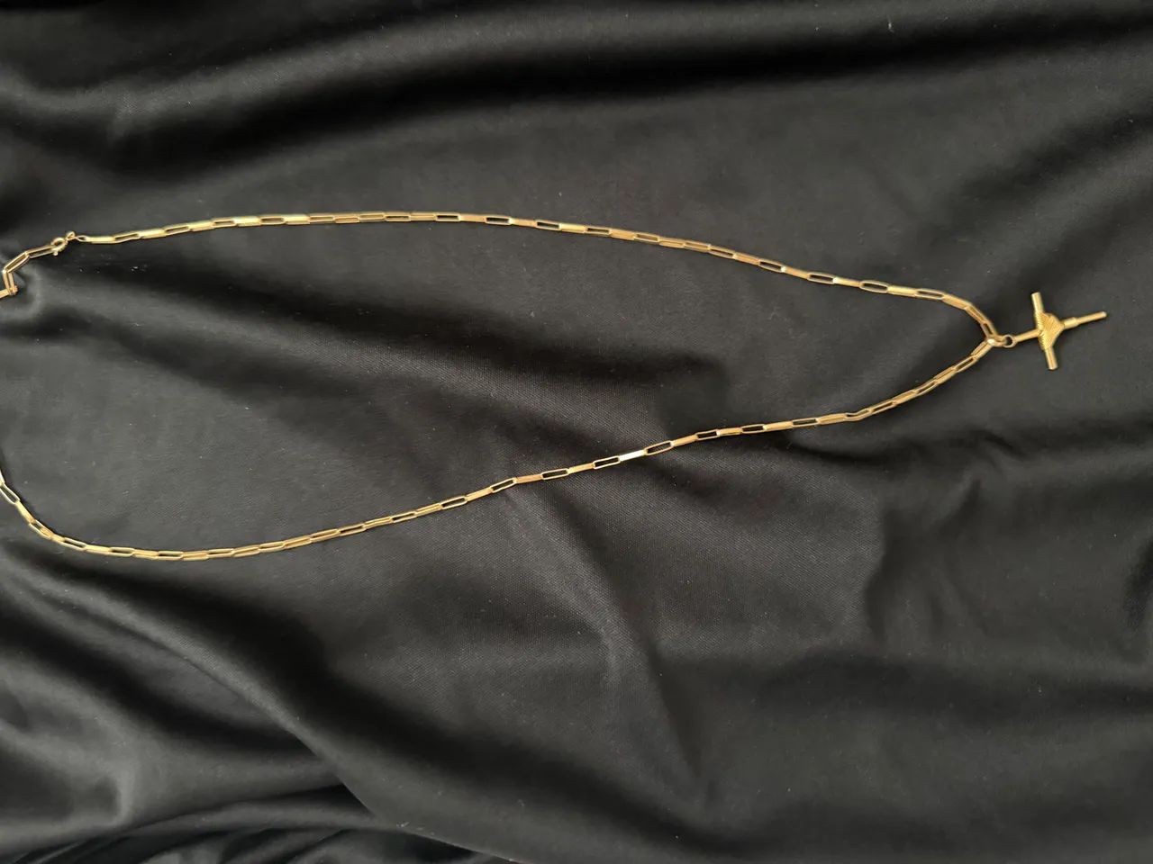 Corrente de ouro com defesa