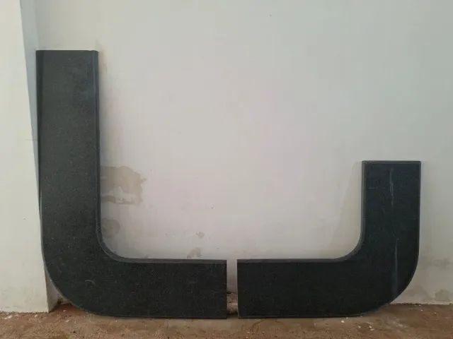 4 PEÇAS - BALCÃO E MESA EM GRANITO SÃO GABRIEL - Foto 2