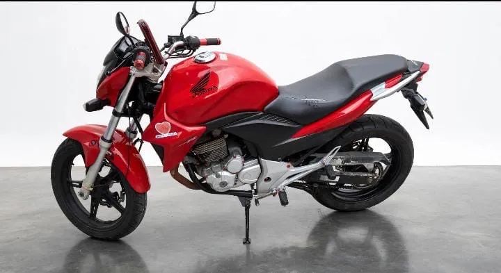 CB 300 - Foto 2