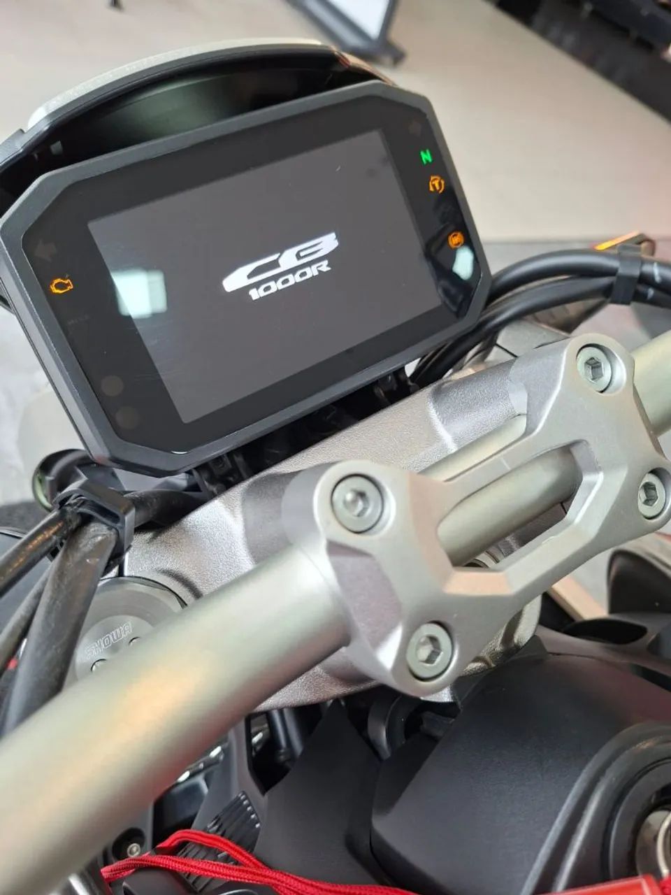 Cb 1000r