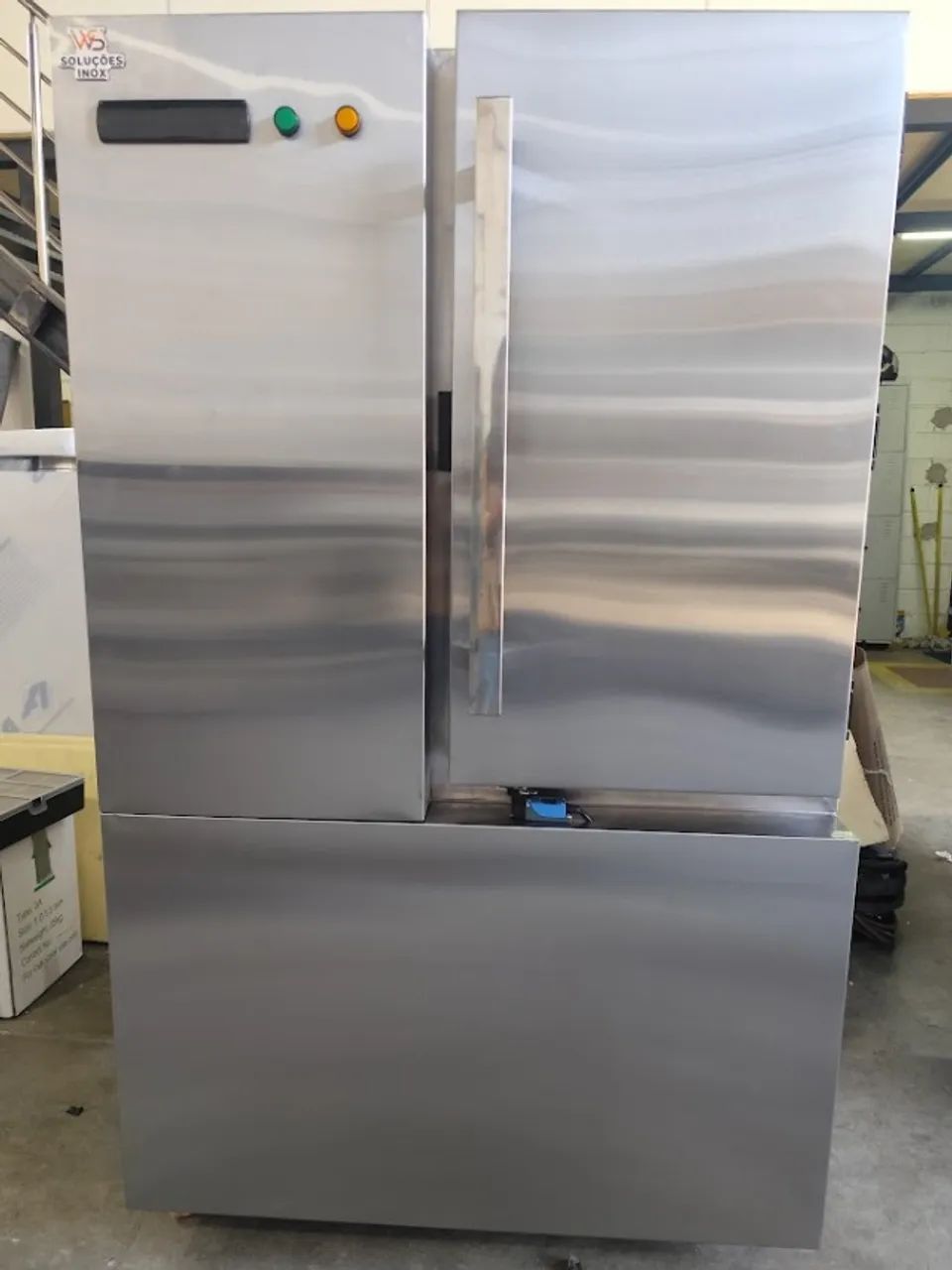 Mini Câmara 2500L Inox Refrigeração para Estoque