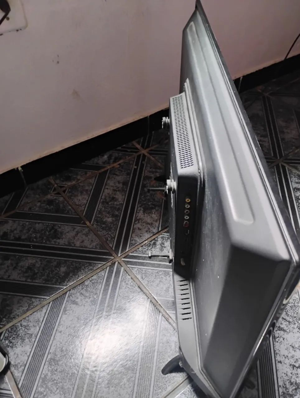 Vendo TV 32 polegadas - Foto 3