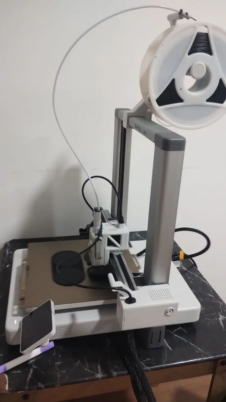 Vendo imoressora 3d BAMBU LAB A1  - Foto 3