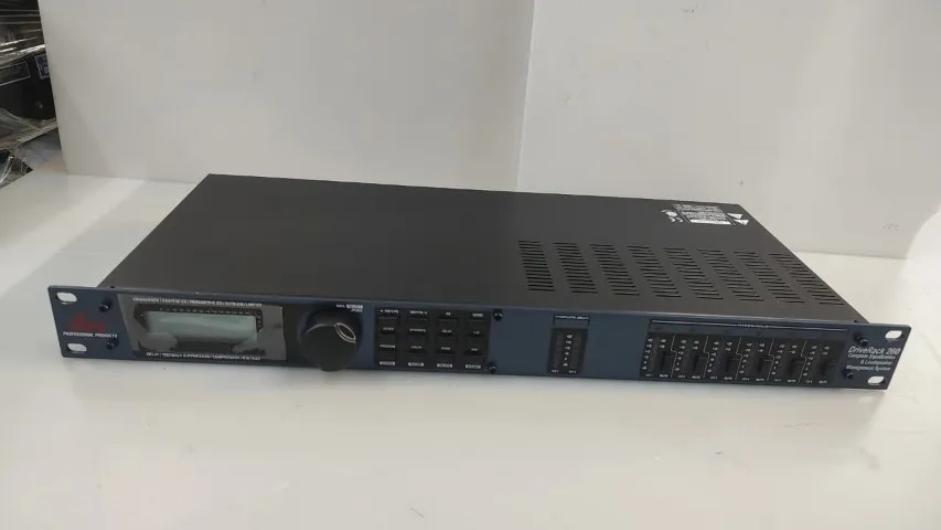 PROCESSADOR BEHRINGER DEQ2496 usado em ótimo estado com manuais