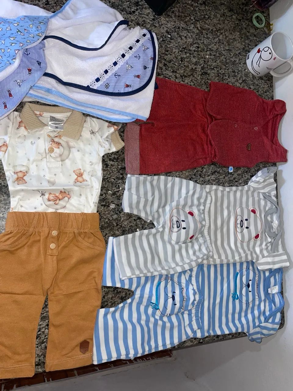 Roupinhas de bebê( masculino)  - Foto 2