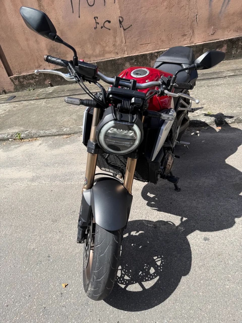 CB 650R 2022 - Foto 2