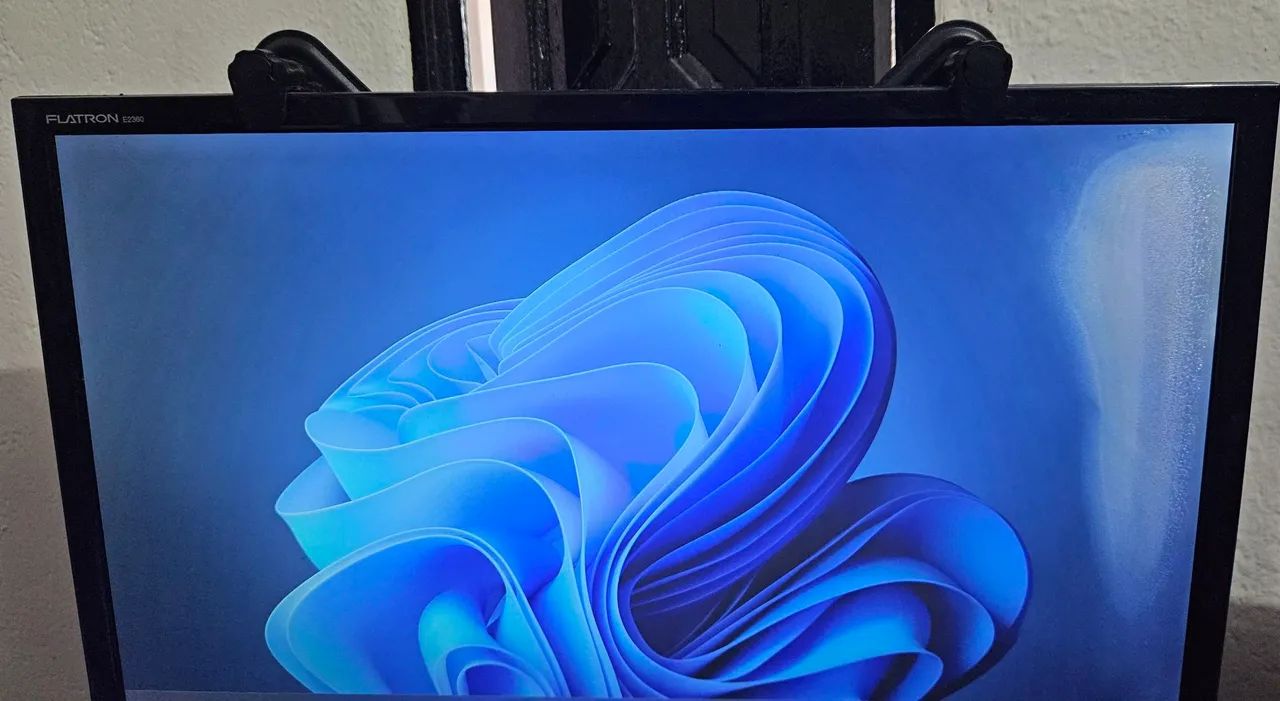 Monitor LG Flatron E2360 23" LED/LCD - Foto 2