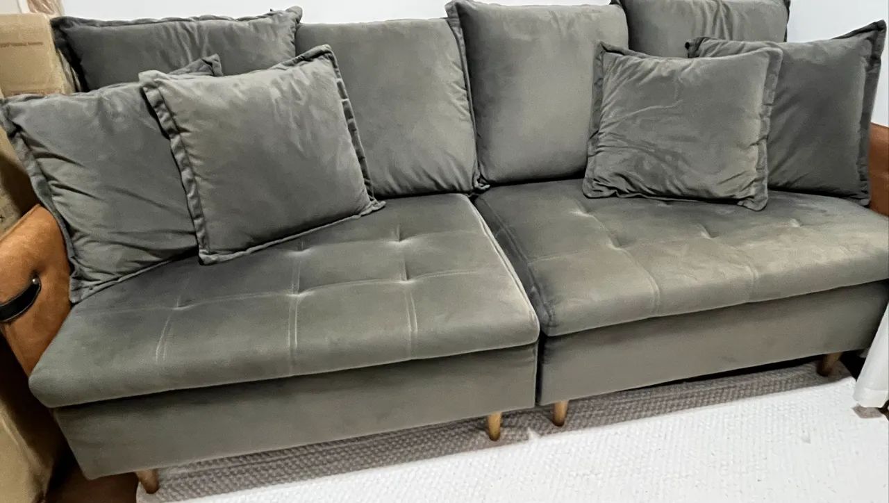 Sofá Retrátil Modular 4 Lugares Braço em Couro65579517237633123