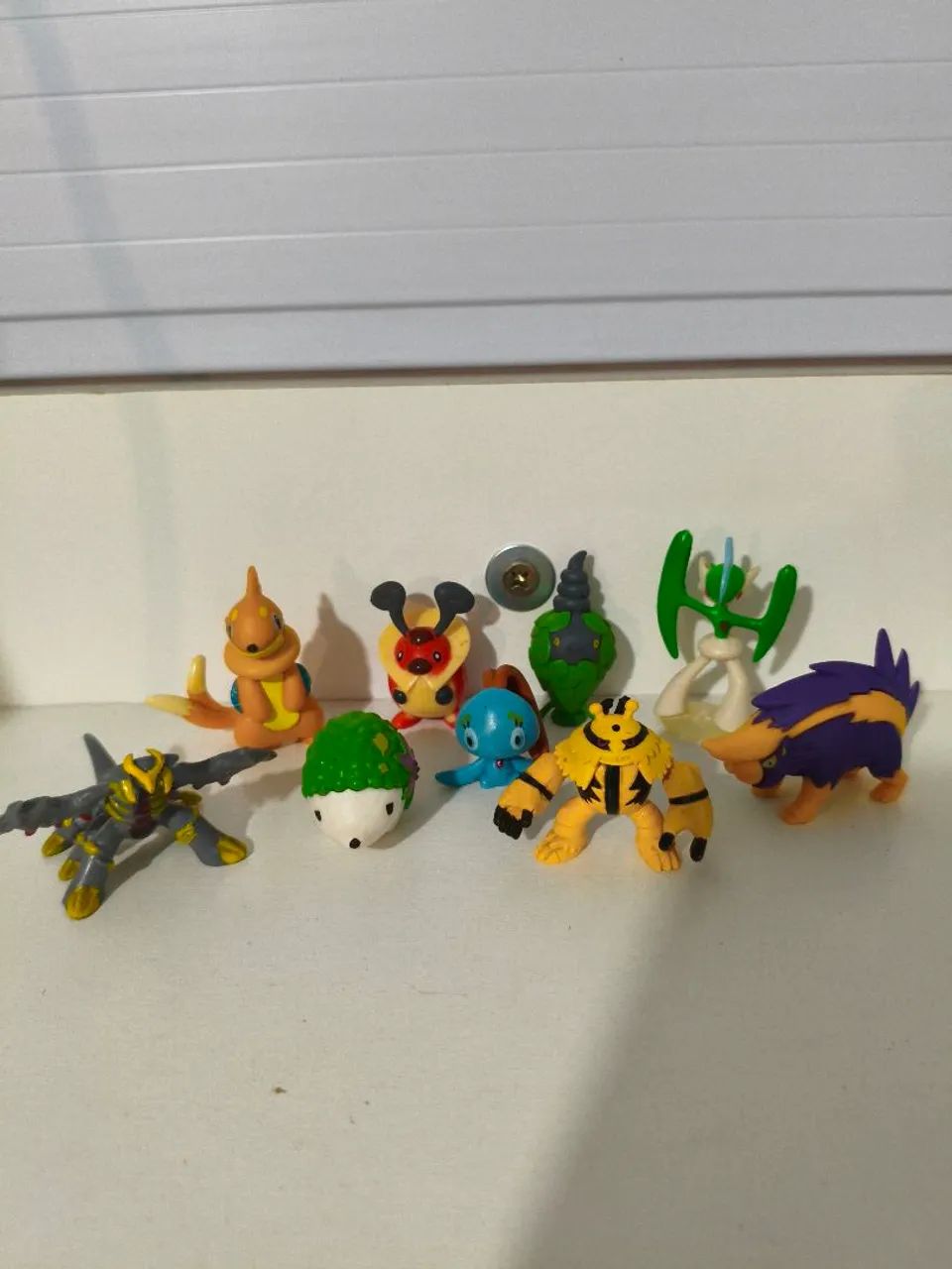 Lote 9 miniaturas Pokémon 4ª Geração (4C)