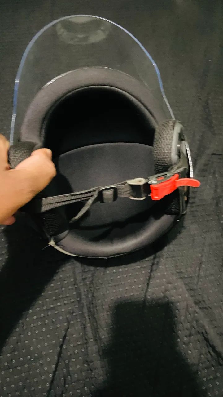Capacete