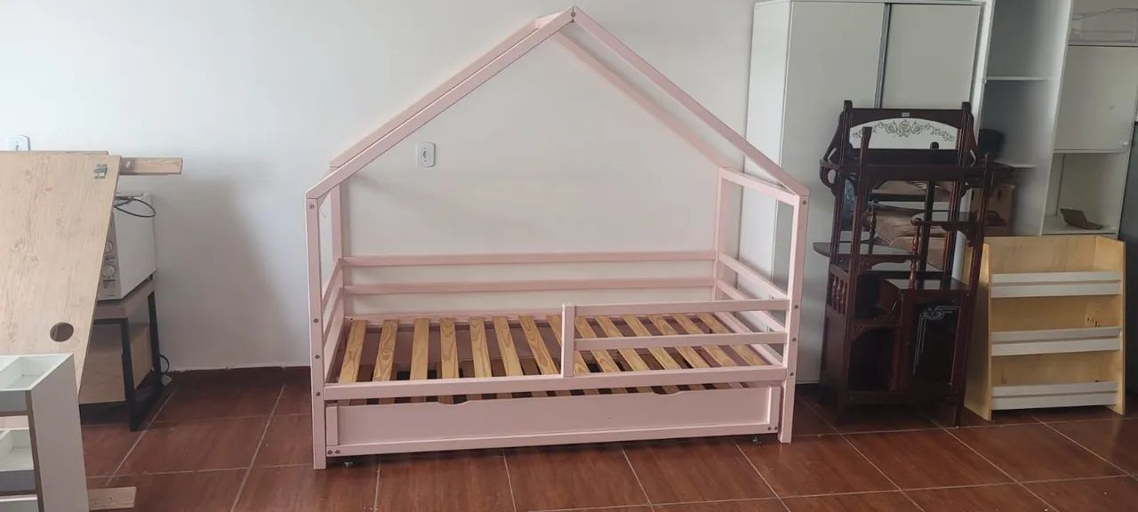 Vendo essa cama com auxiliar tamanho solteiro MDF em ótimo estado de conservação  - Foto 5