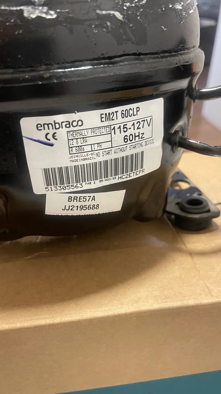 COMPRESSOR USADO À VENDA  Compressor Embraco EM2T 60CLP Tensão: 115-127V | 60Hz - Foto 2