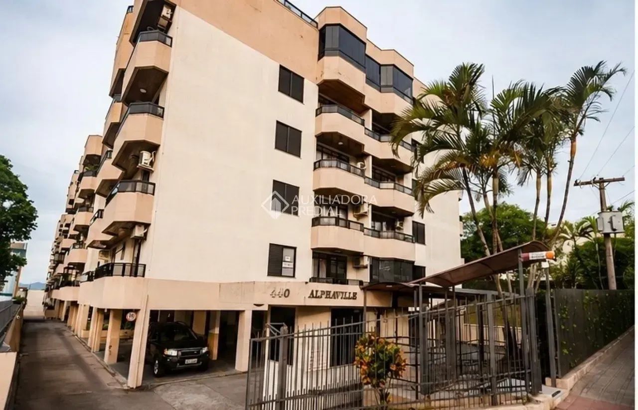 Apartamento amplo próximo à Beira-Mar Continental no Estreito - Foto 4
