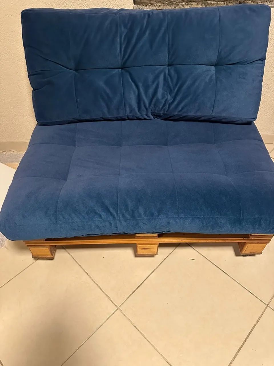 Sofá de Palete Moderno e Confortável - Foto 3