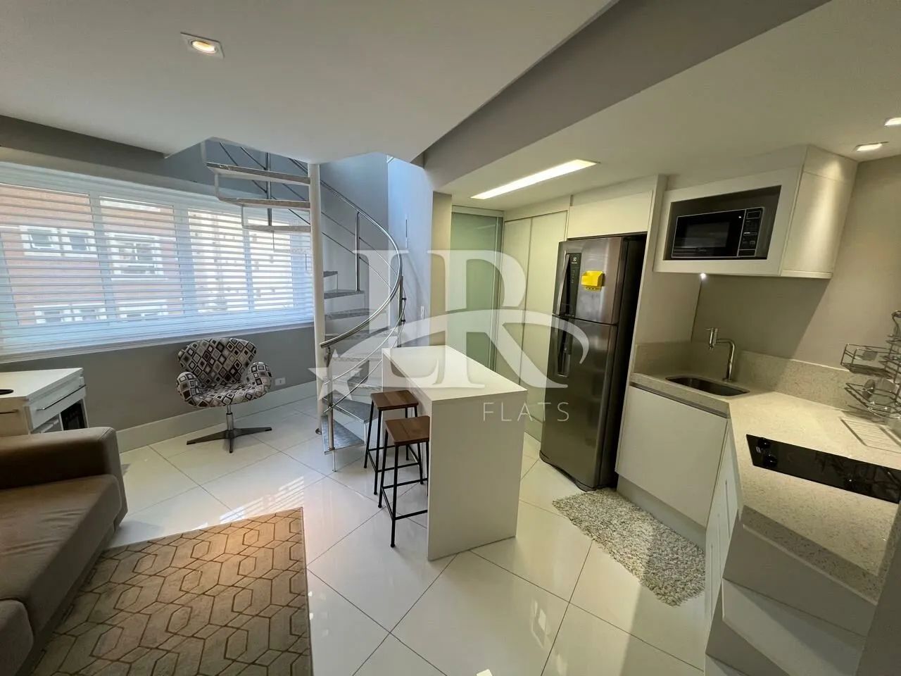 LR Flats Apartamento e Studio - Duplex mobiliado para alugar na Vila Nova Conceição. - Foto 3