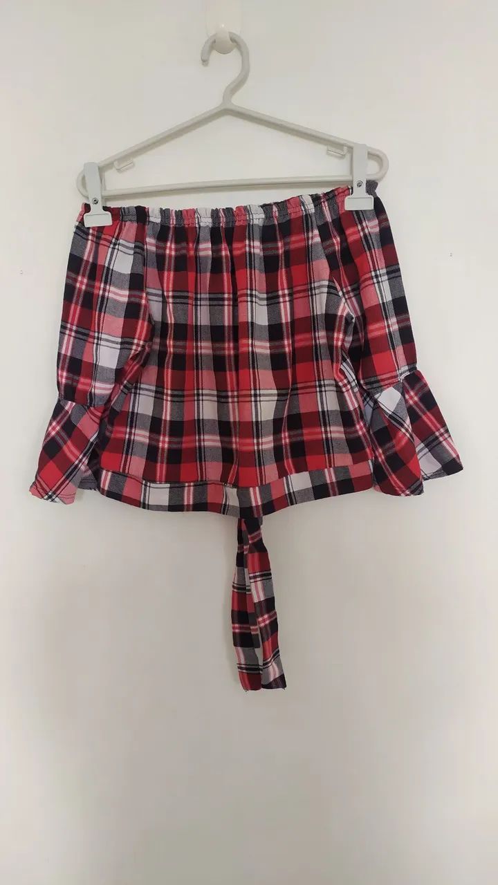 Três blusas xadrez Tam M  - Foto 5